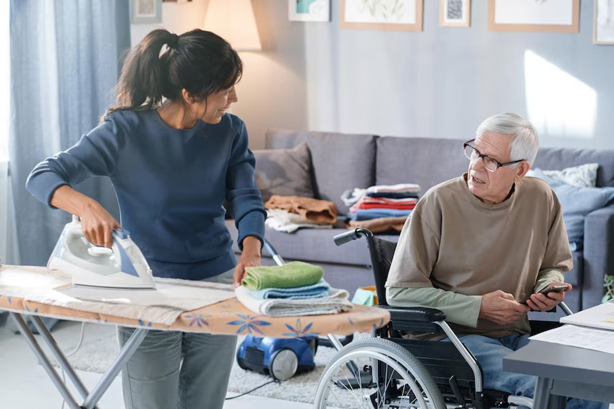 L’aide à domicile : une solution pour rester autonome chez soi