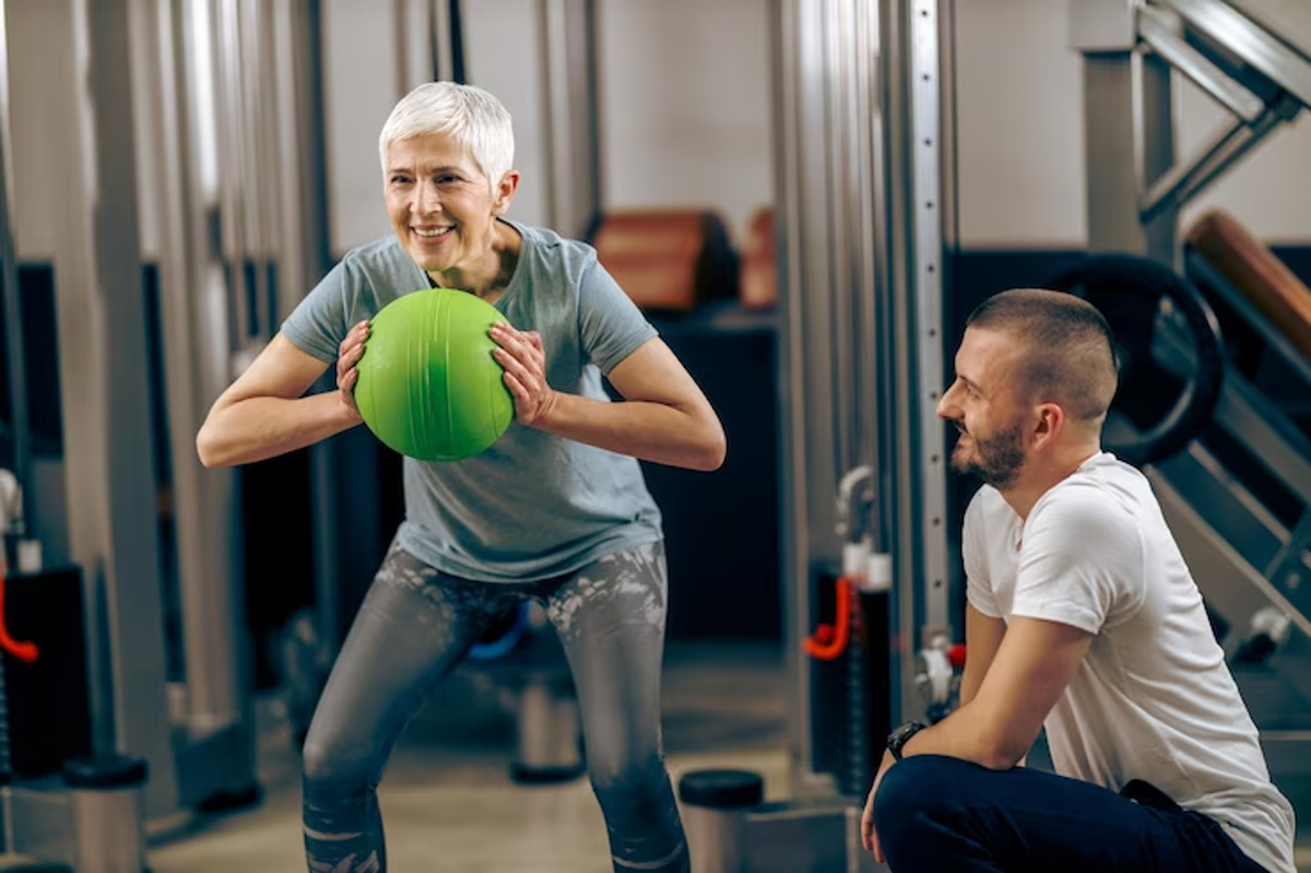 Comment trouver un coach sportif adapté à vote âge à Marseille ?