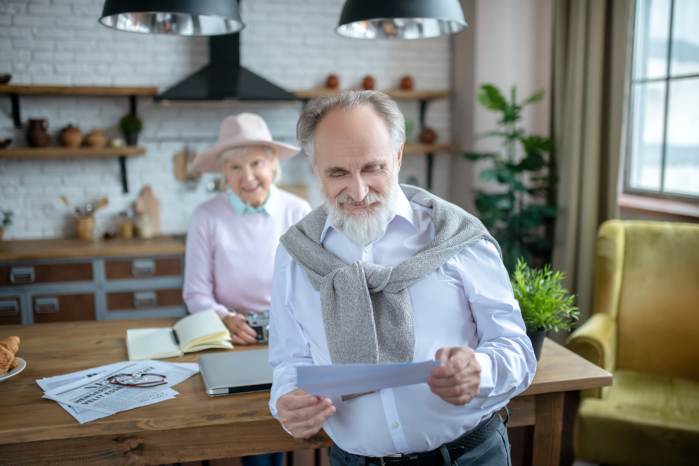 Que doit-on mettre dans une lettre d’hébergement à titre gratuit