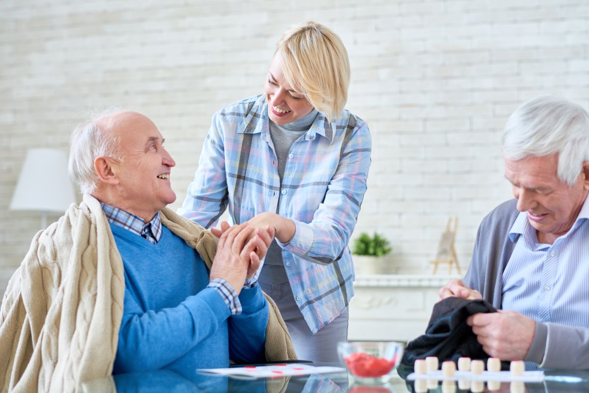 Prix d’une résidence services pour seniors : comment faire le bon choix ?