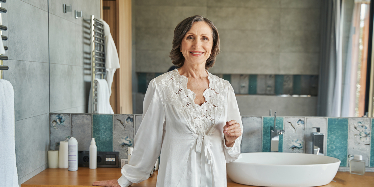 Sécurité dans la douche : choisir le bon siège pour les personnes âgées