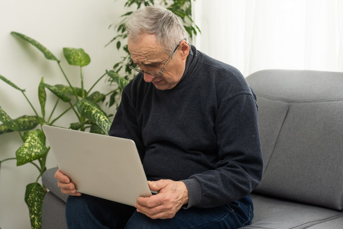 Strabisme chez les seniors : l’importance d’une prise en charge précoce