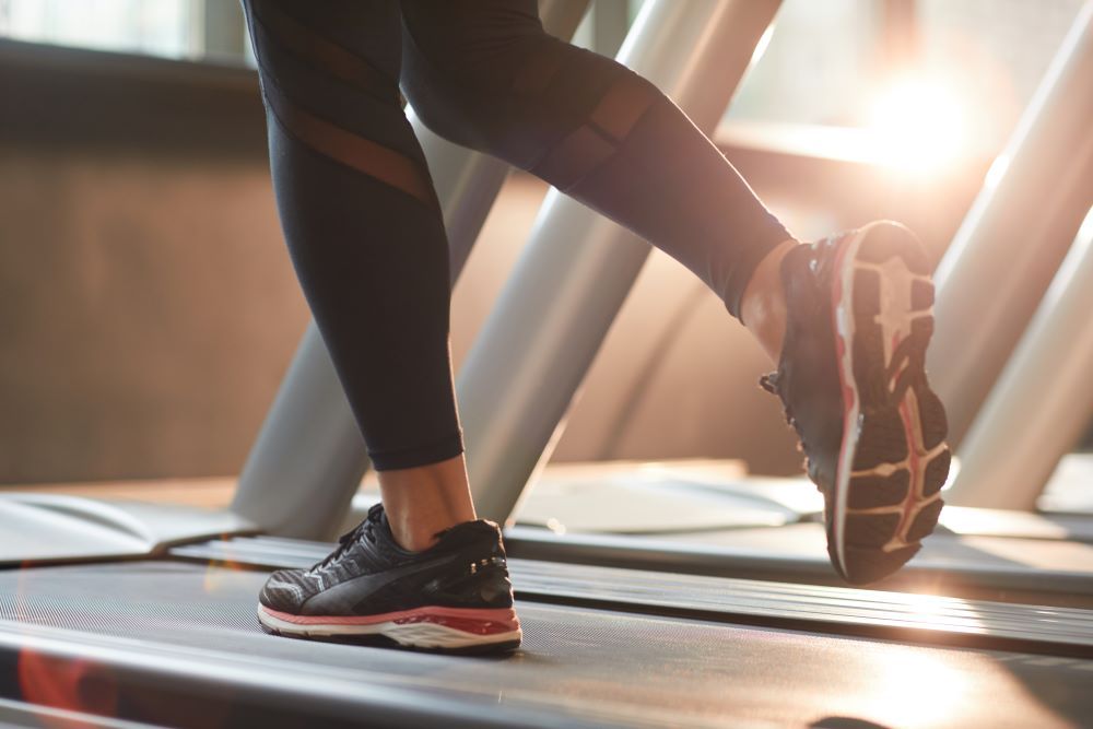 Choisir un tapis de marche pliable pour sénior