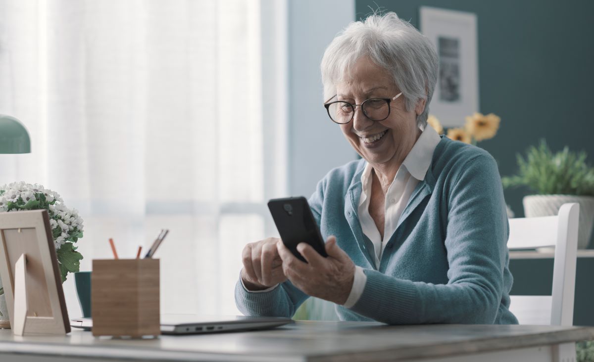 Les meilleurs téléphones pour personne âgée : Facilité d’utilisation garantie