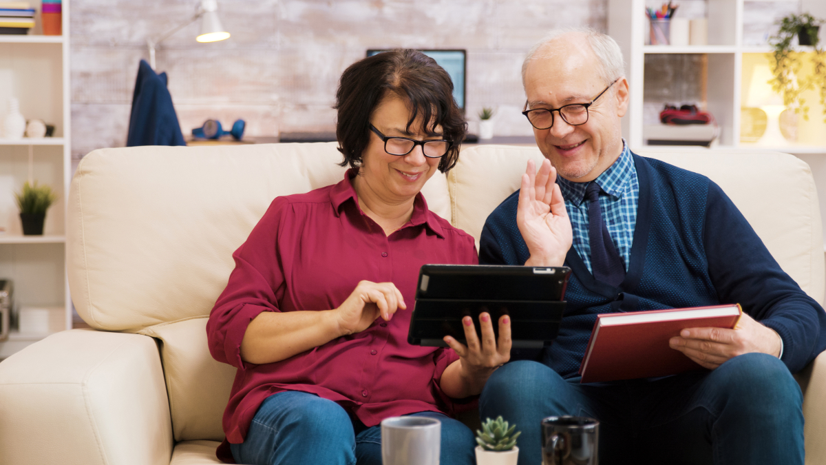 Comment veiller sur ses parents âgés à distance ?